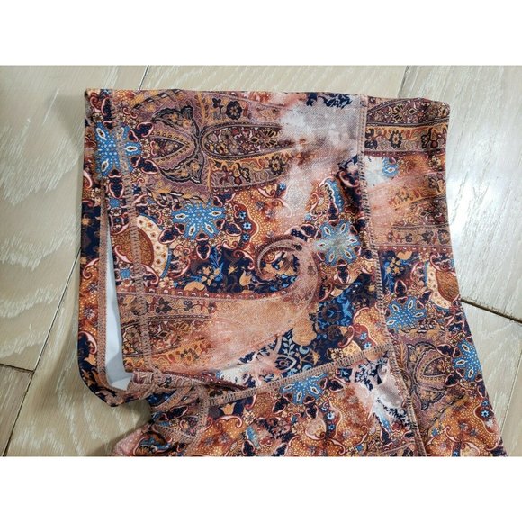 Women's Small Biker Shorts Strong Compression Crazy Paisley All Over Print Gym - Picture 3 of 7